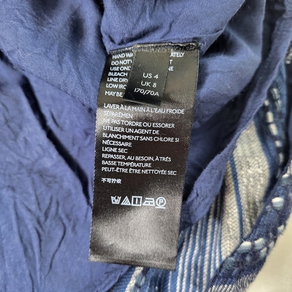 Maeve by Anthropologie Textured Skirt. Blue, Red, White. Size 4 - Picture 2 of 14